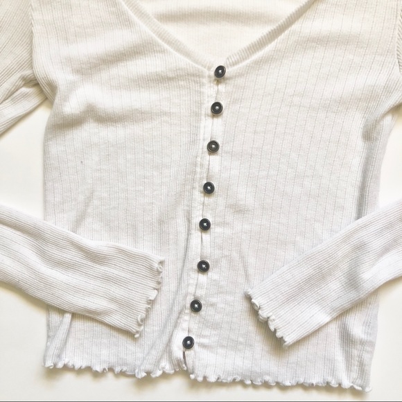 ***SOLD*** American Eagle Long Sleeve Tee - Picture 2 of 3